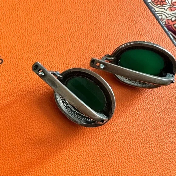 Vintage Bronze Earrings with green stone - Picture 7 of 11